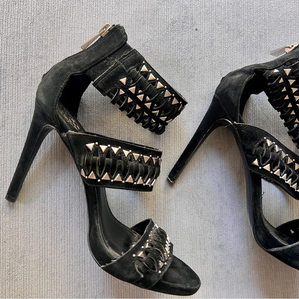 Vince Camuto Black Suede Studded Heels Size 6.5 - Picture 6 of 7